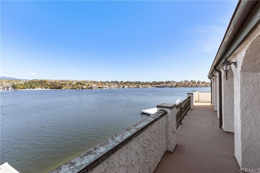 27681 Chapala Mission Viejo, CA 92692 - Photo 34 of 74