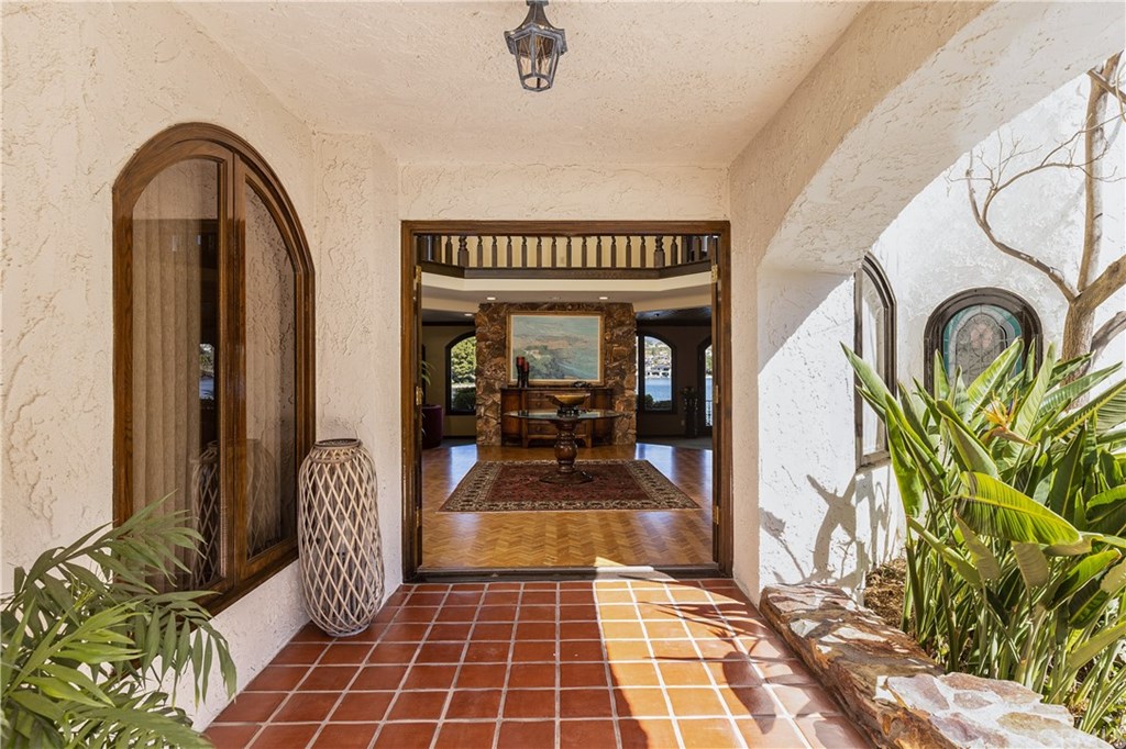 27681 Chapala Mission Viejo, CA 92692 - Photo 8 of 74