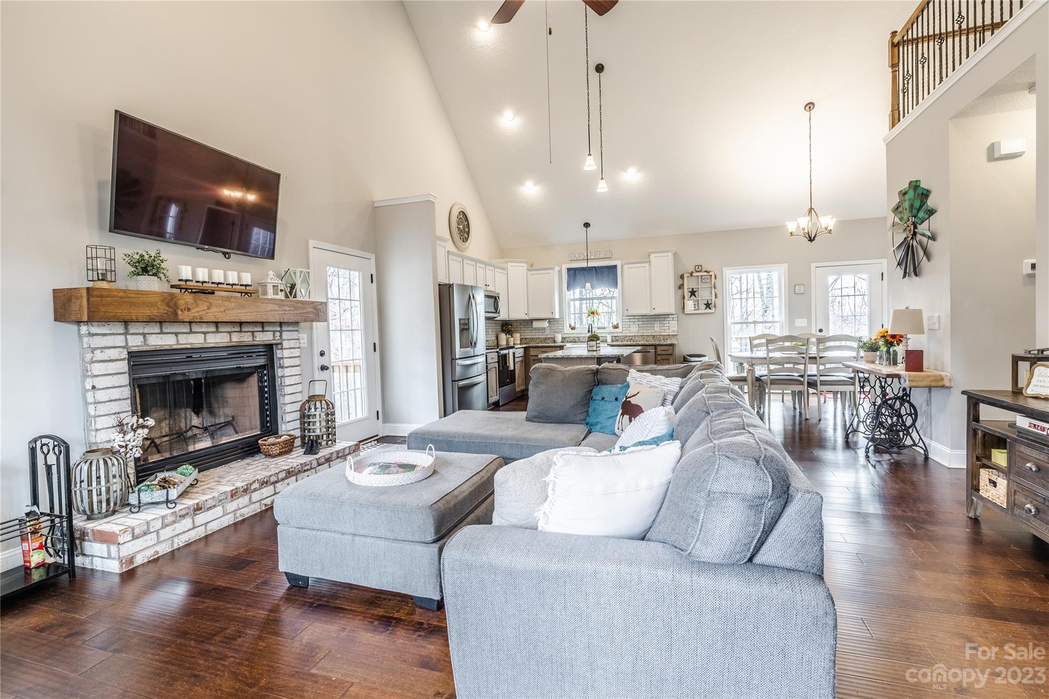 1218 Summer Road Hendersonville, NC 28792 - Photo 6 of 48 Gallery Image 6