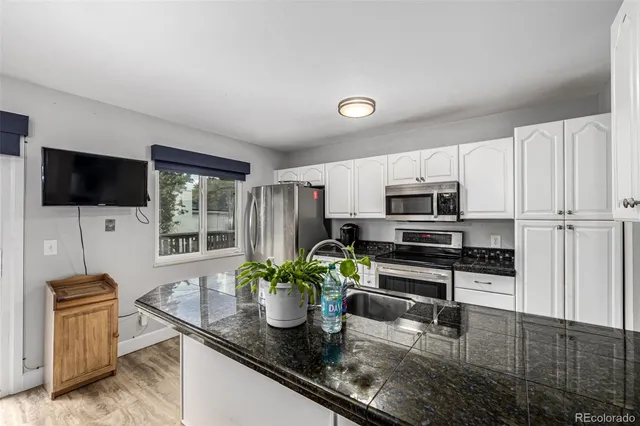 $419,999 | 1283 South Bahama Street, Aurora, CO 80017