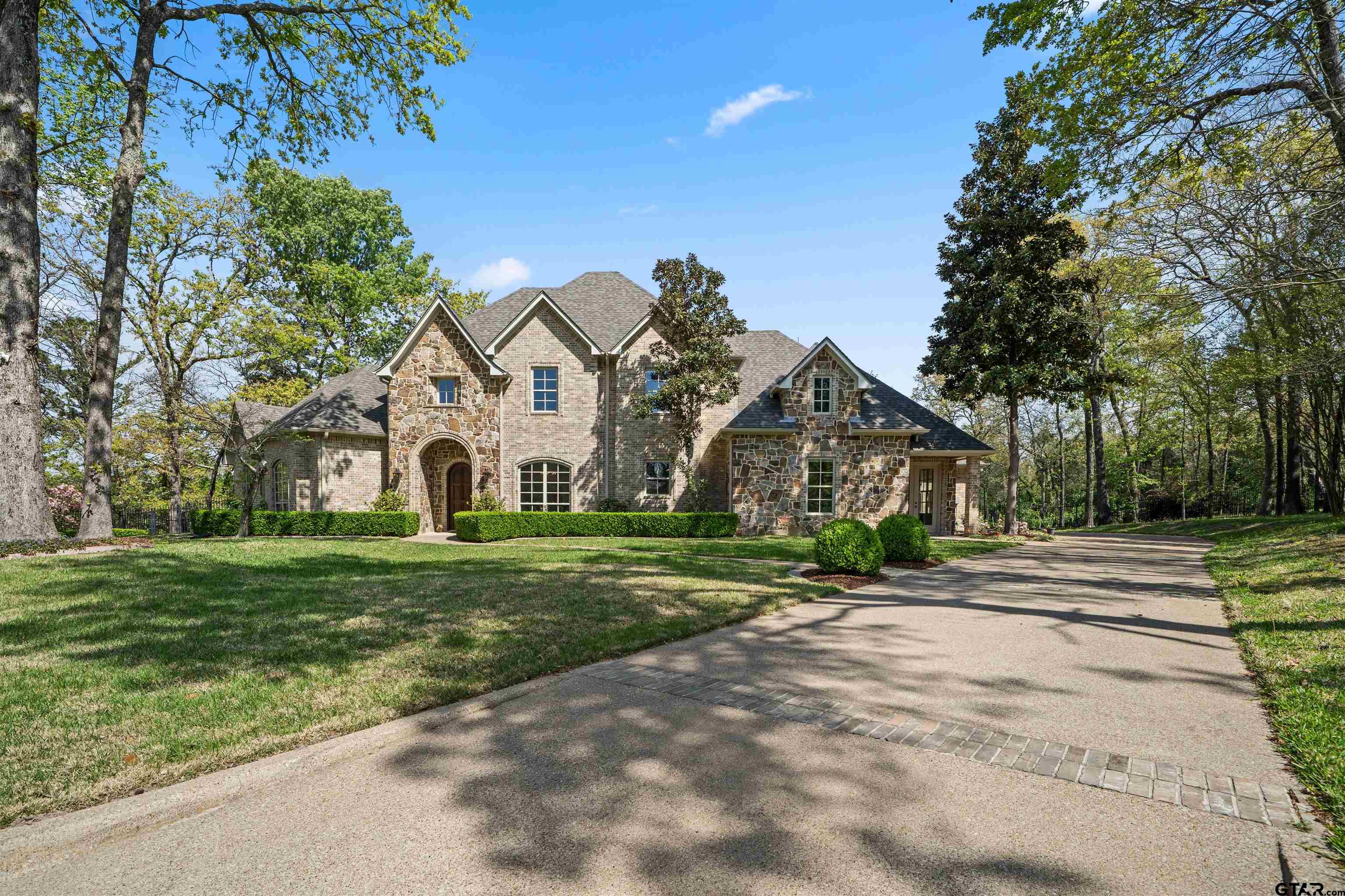 2015 Stonegate Valley Drive Tyler, TX 75703 - Photo 2 of 48