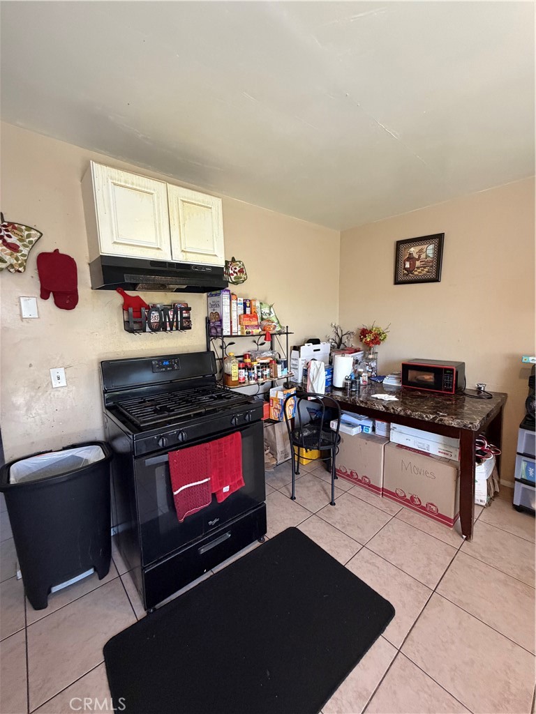 263 North Evans Street Banning, CA 92220 - Photo 5 of 25