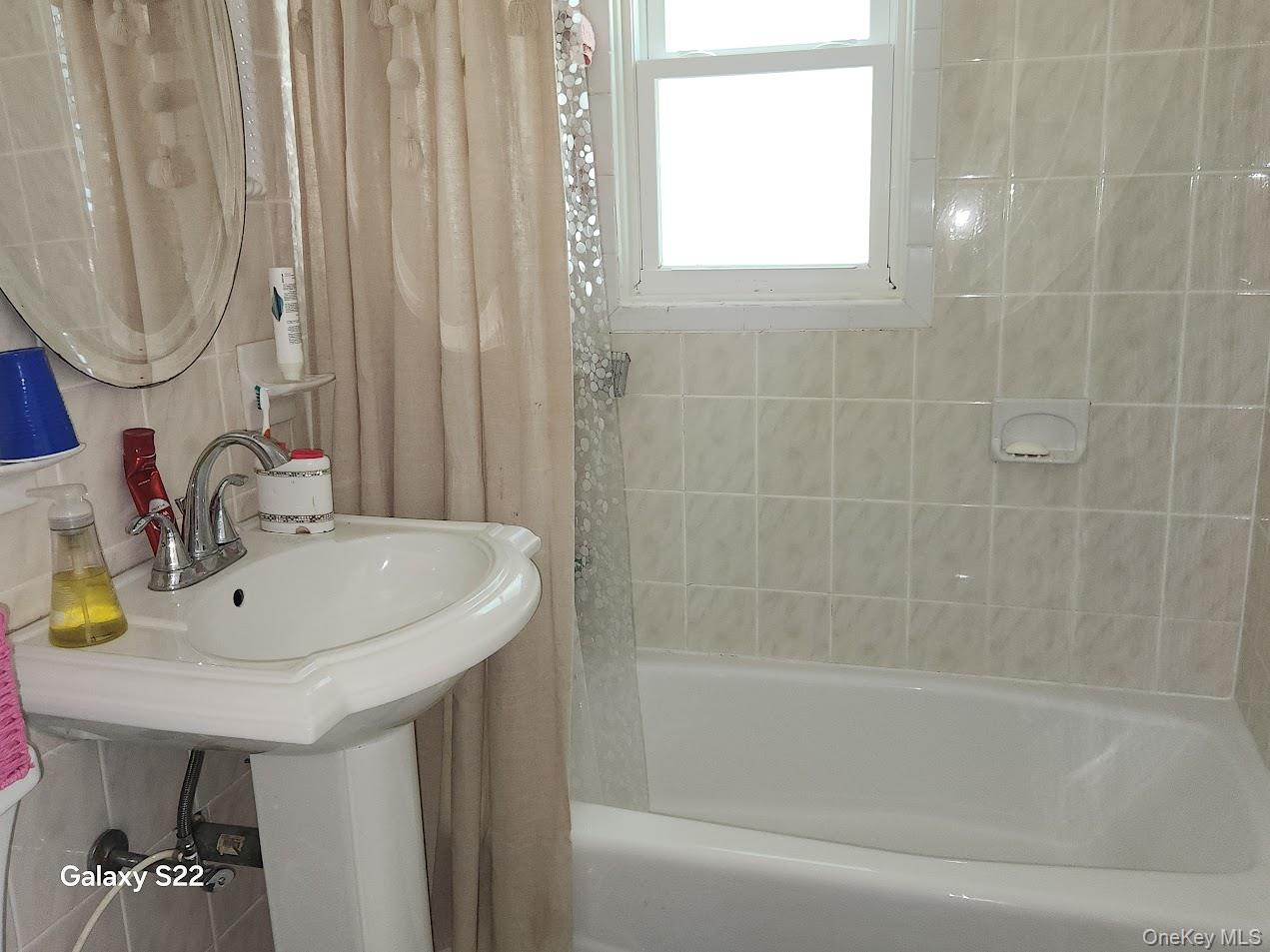 46 Randolph Road White Plains, NY 10607 - Photo 8 of 16 Full bath with shower / tub combo
