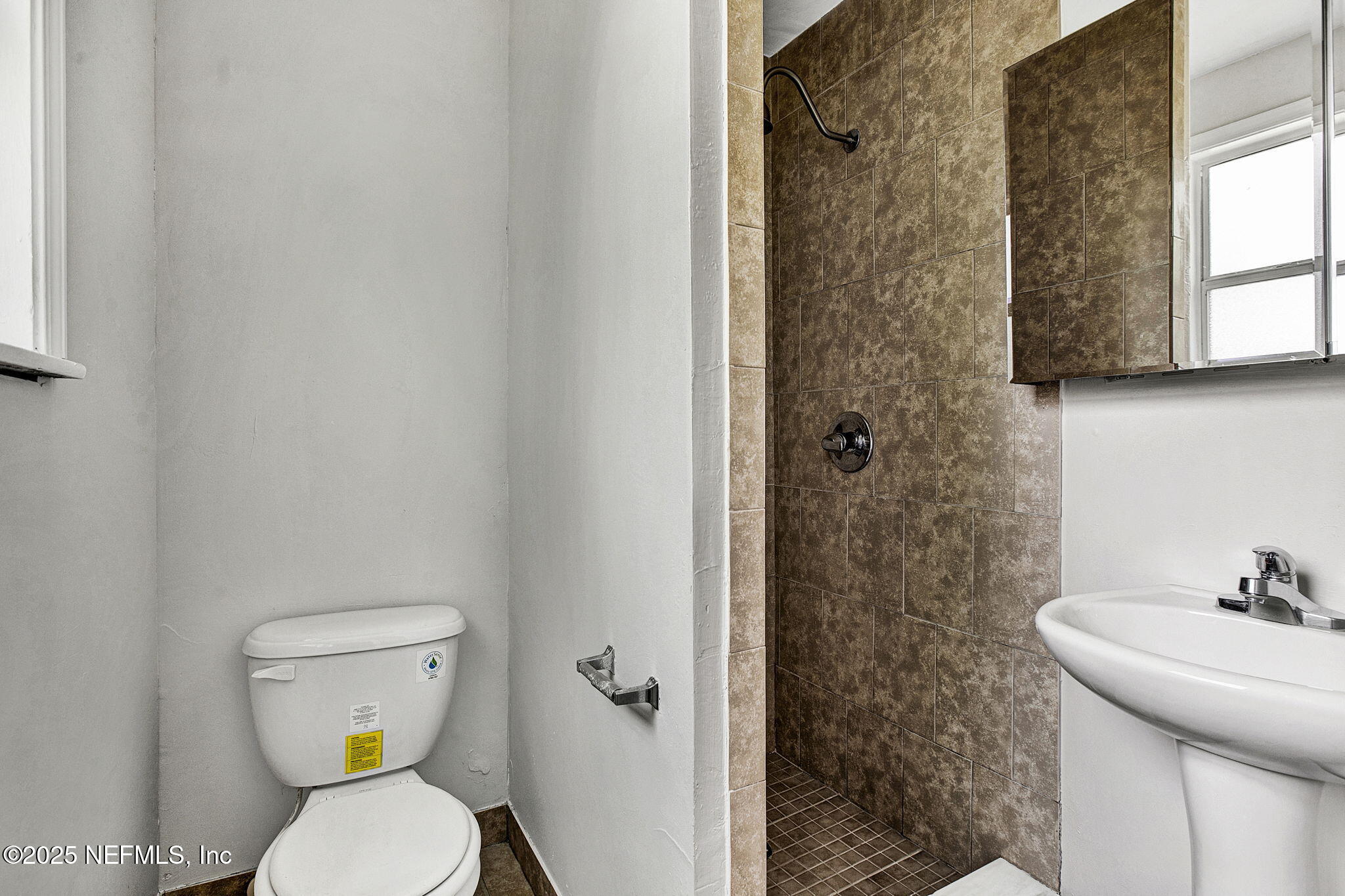 7328 Warner Drive Jacksonville, FL 32244 - Photo 11 of 25 Master Shower