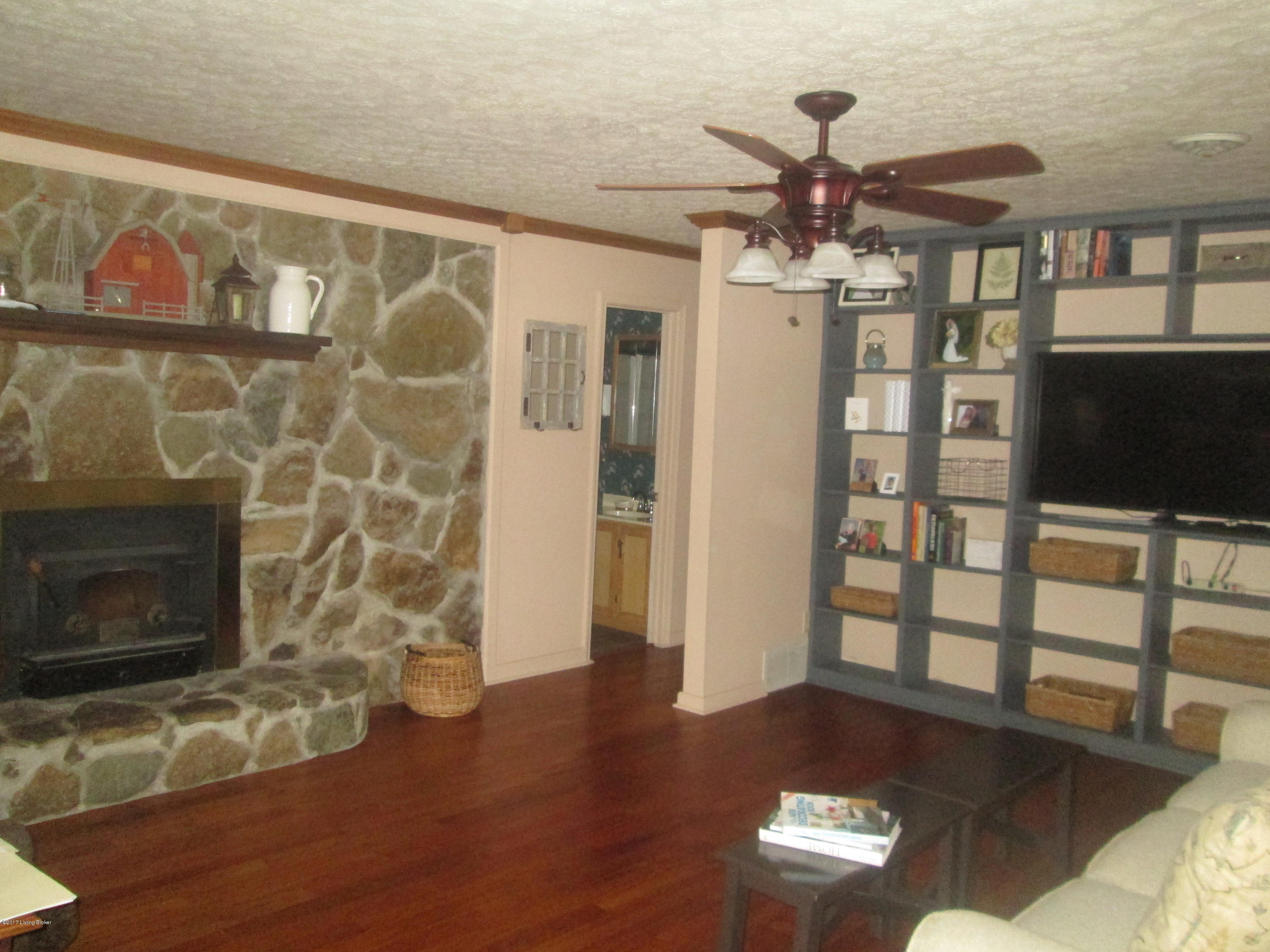 6111 Loretto Road Bardstown, KY 40004 - Photo 5 of 42 IMG_4187
