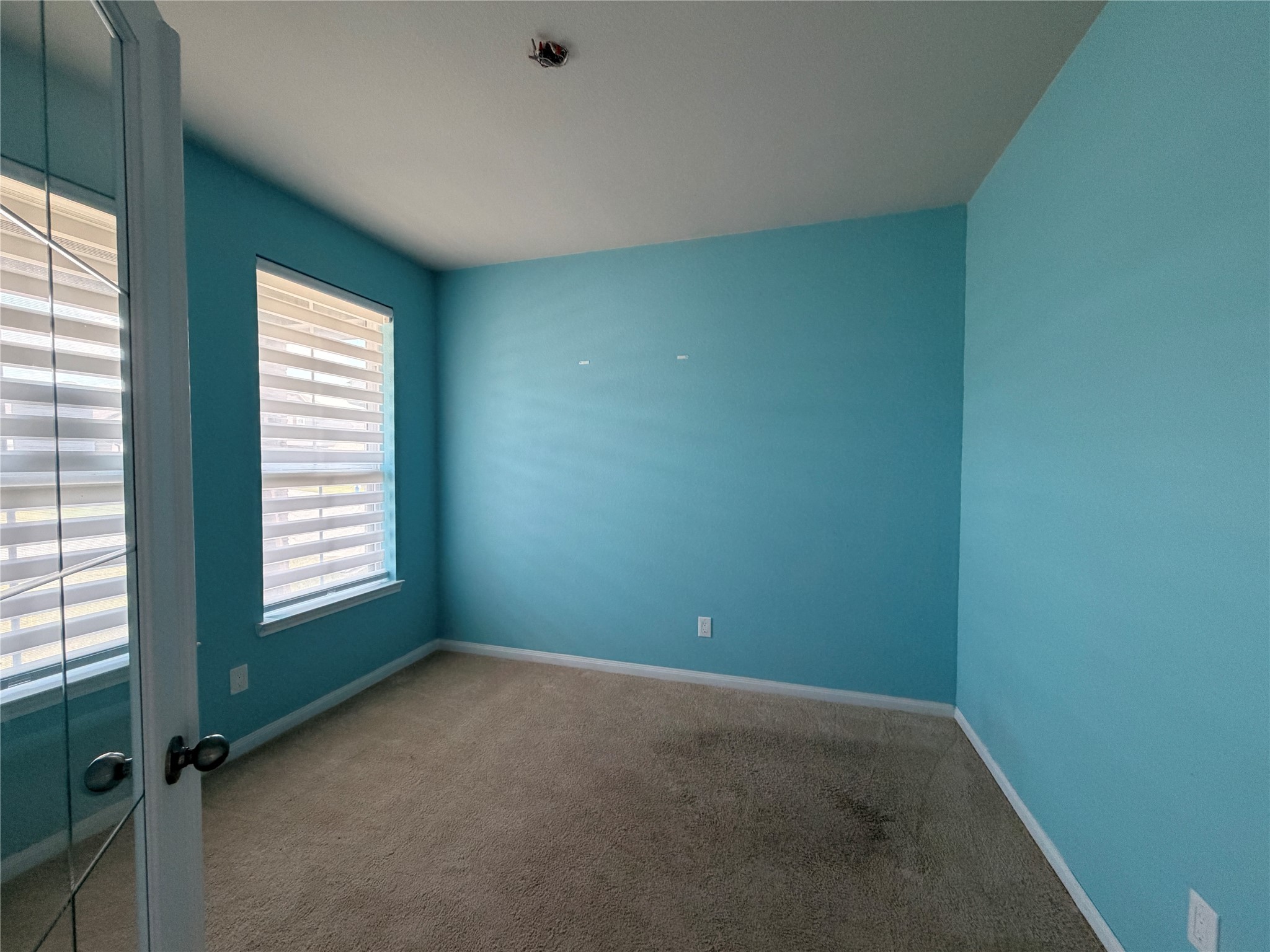 4307 Wyanngate Drive Spring, TX 77373 - Photo 2 of 21 an empty room with a window