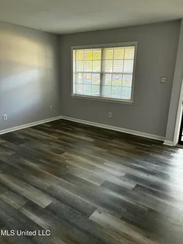 $1,350 | 8377 Whitehead Cove, Southaven, MS 38671