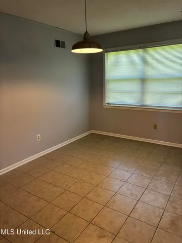 $1,350 | 8377 Whitehead Cove, Southaven, MS 38671