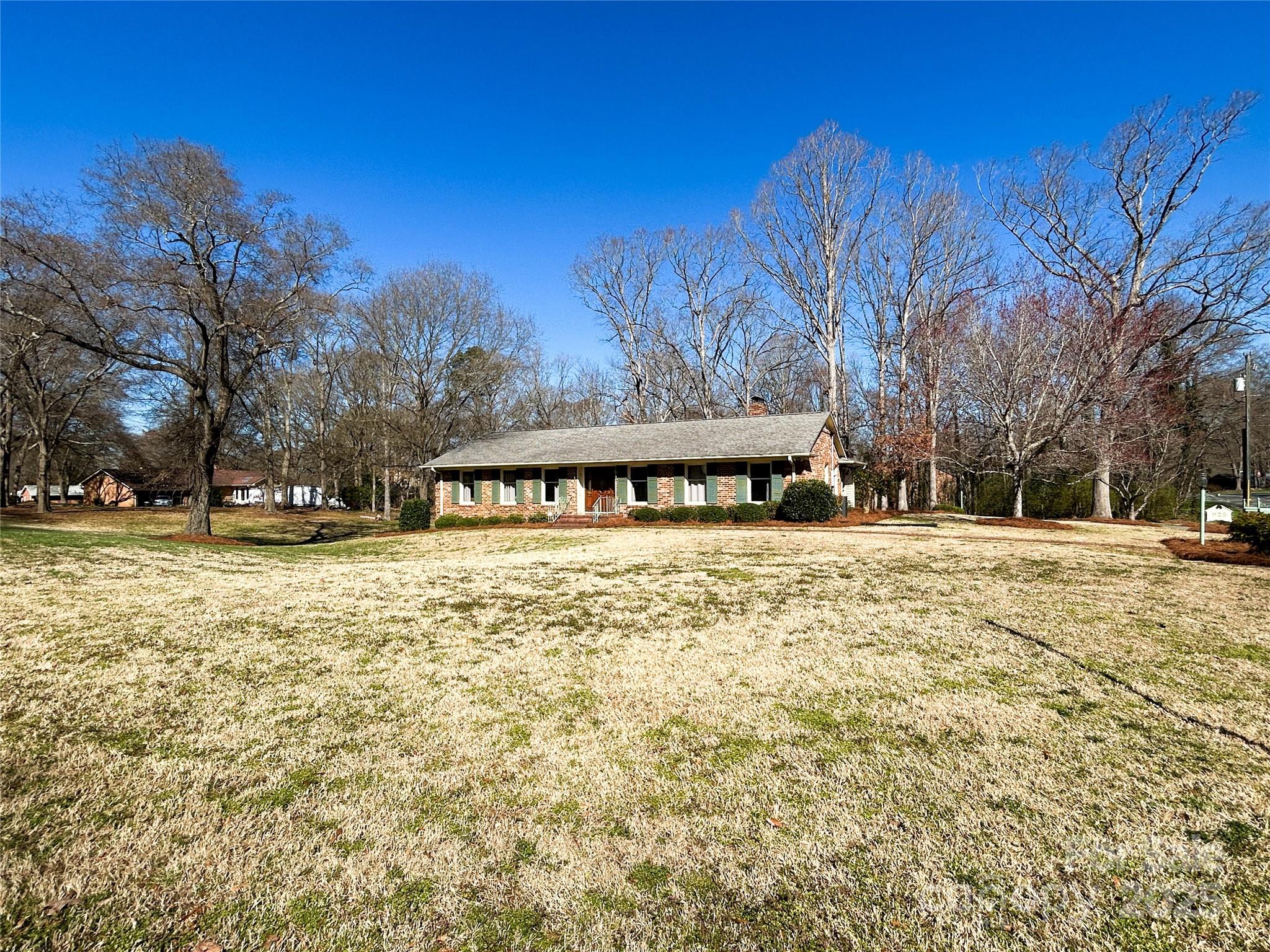 925 Belmorrow Drive Charlotte, NC 28214 - Photo 2 of 46