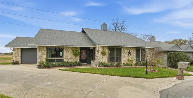 $240,000 | 3913 Pecan Court, Schertz, TX 78108