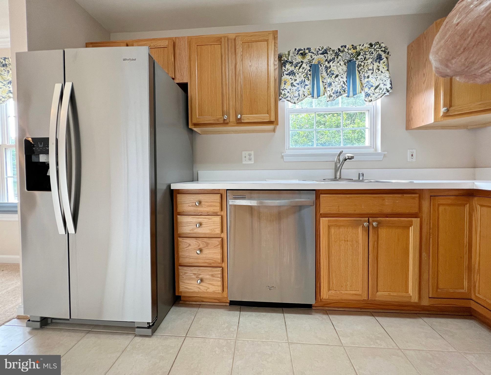 511 Constellation Square Southeast, Unit E Leesburg, VA 20175 - Photo 16 of 34 Kitchen