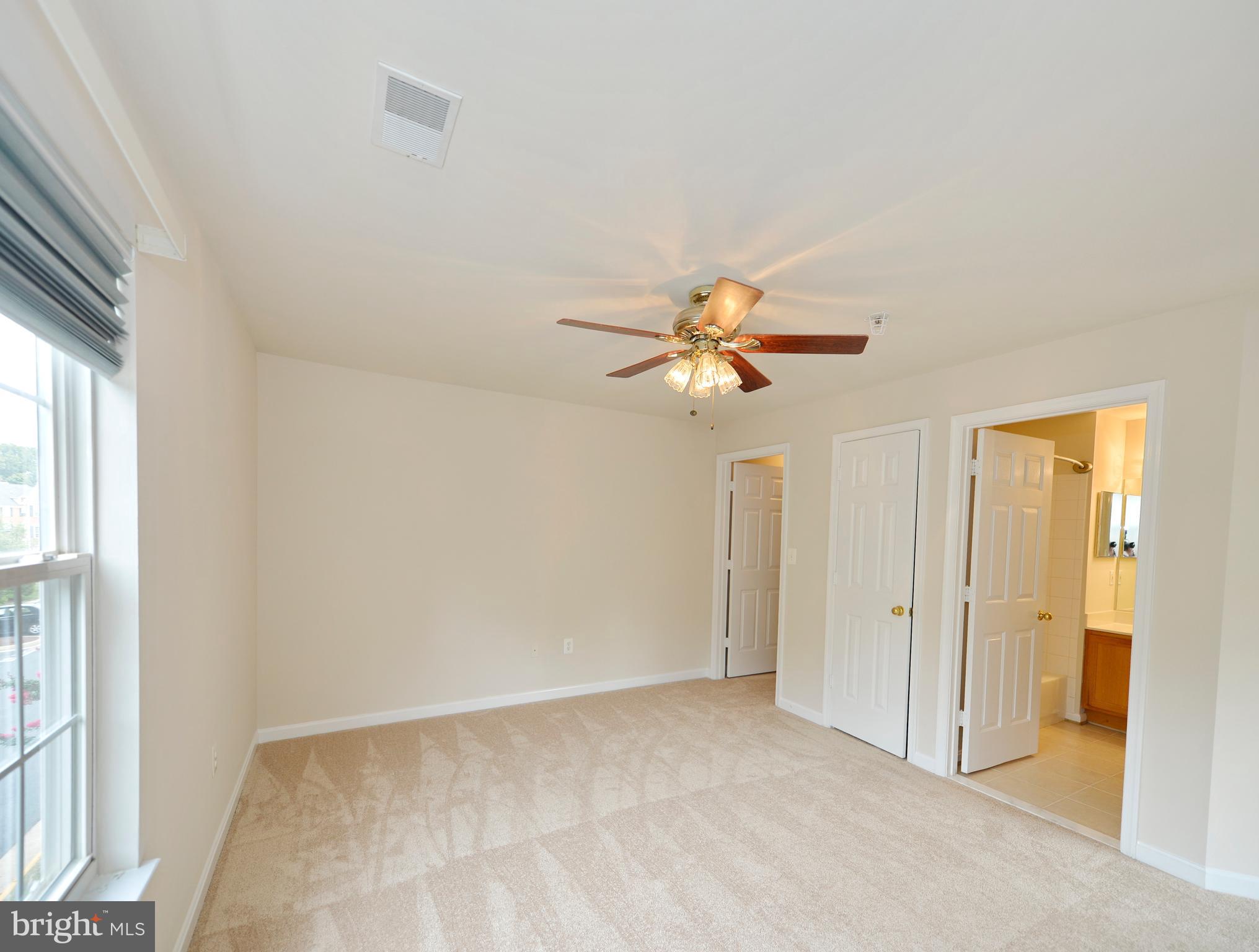 511 Constellation Square Southeast, Unit E Leesburg, VA 20175 - Photo 19 of 34 Primary Bedroom View 2
