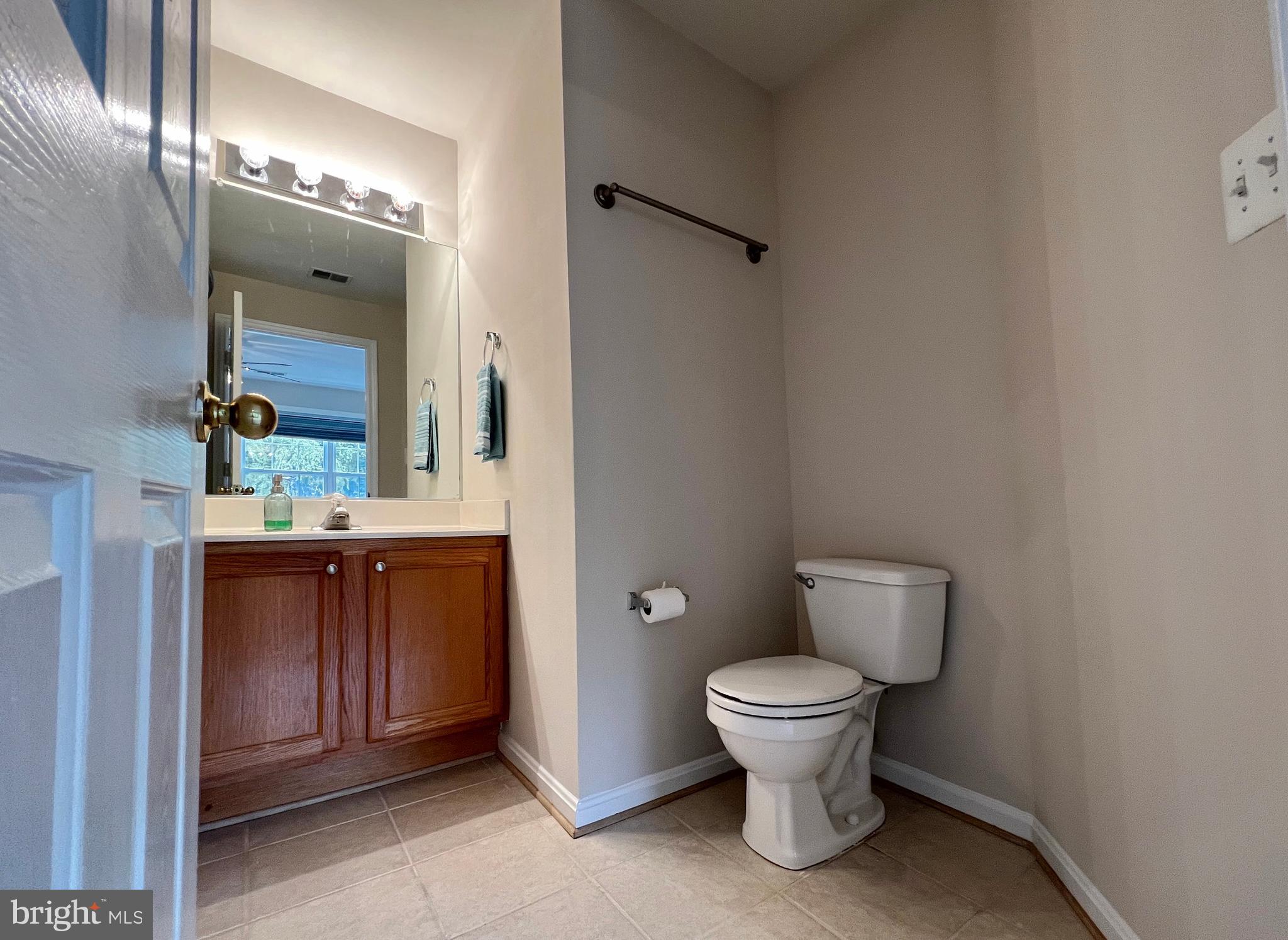 511 Constellation Square Southeast, Unit E Leesburg, VA 20175 - Photo 20 of 34 Primary Bedroom Private Bath View 1