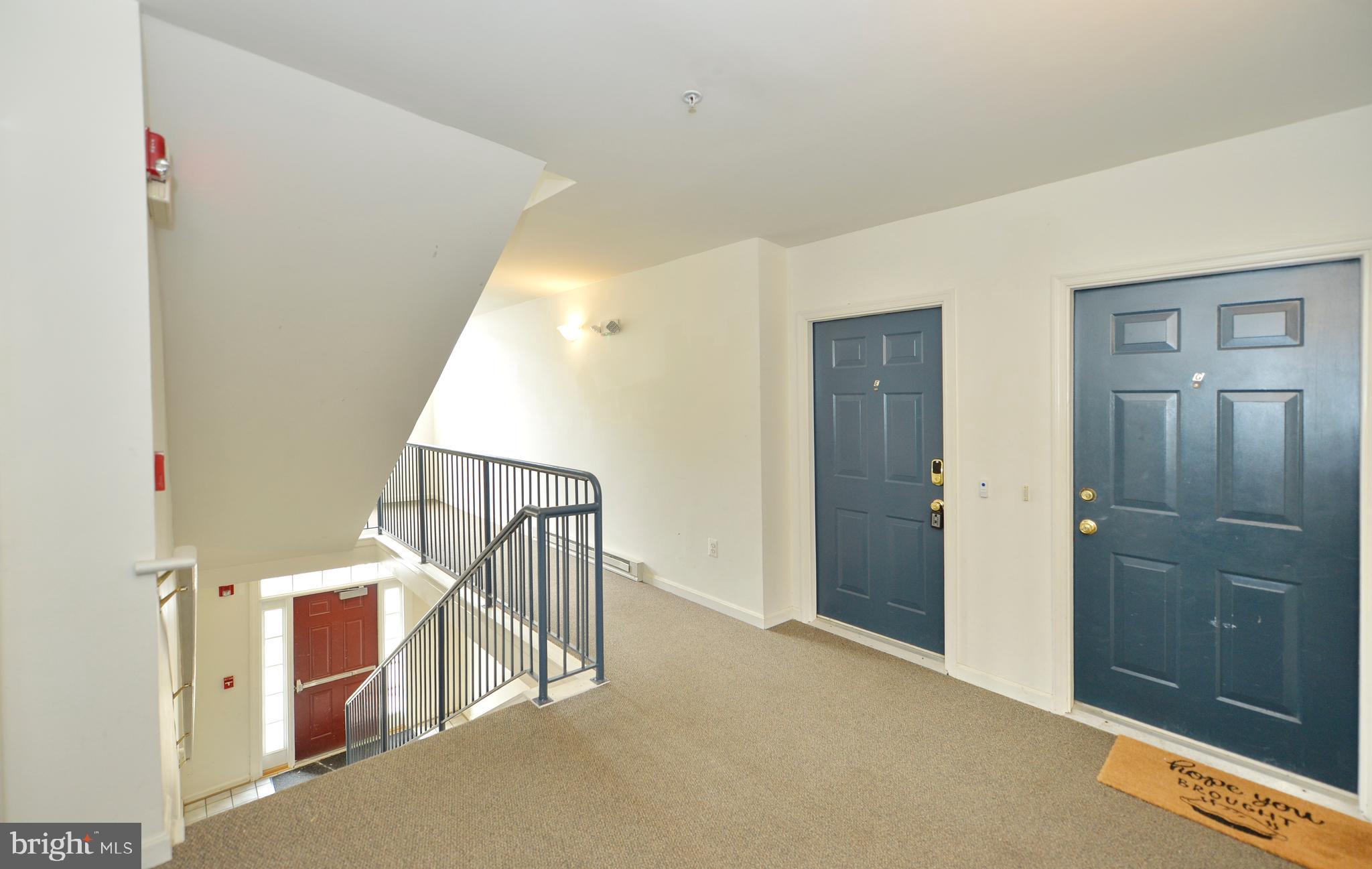 511 Constellation Square Southeast, Unit E Leesburg, VA 20175 - Photo 5 of 34 Second Level Lobby