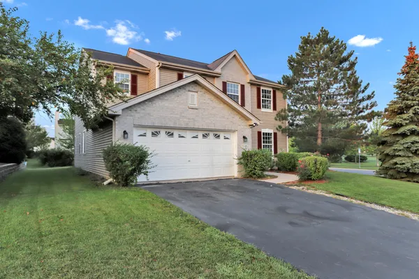 $469,000 | 1995 West Meadowview Drive, Round Lake, IL 60073