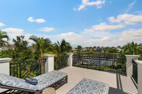 $8,500,000 | 501 Harbor Point Road, Longboat Key, FL 34228