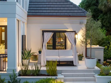 $8,500,000 | 501 Harbor Point Road, Longboat Key, FL 34228