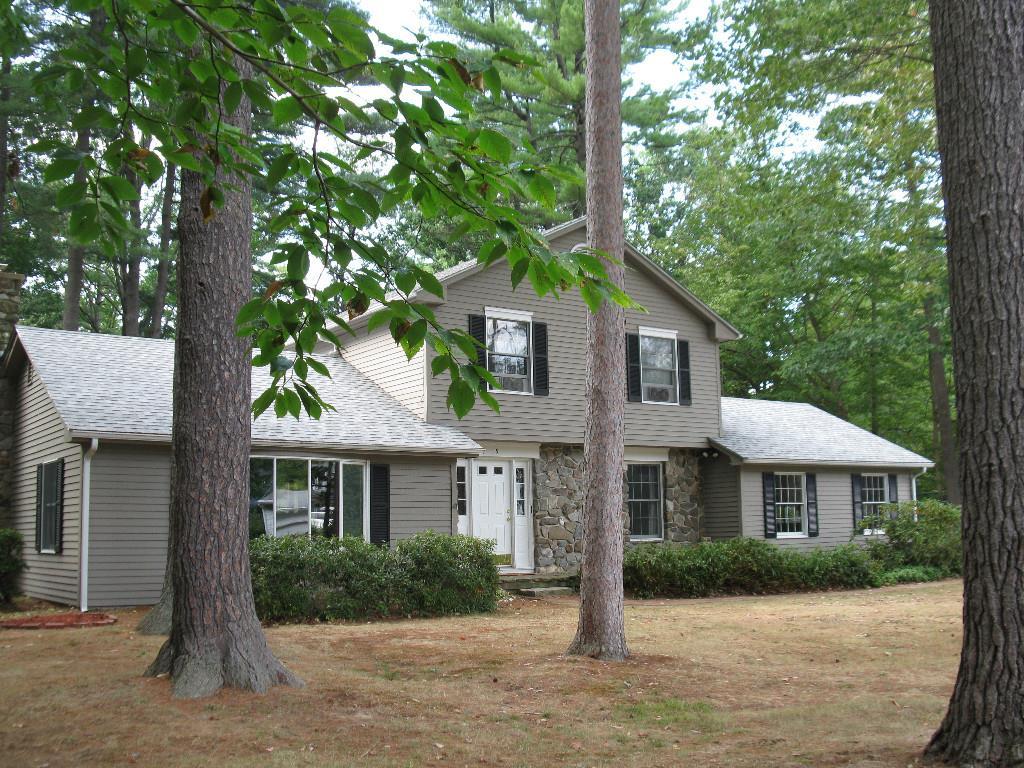 9 Russell Drive Springvale, ME 04083 - Photo 1 of 18 Exterior front