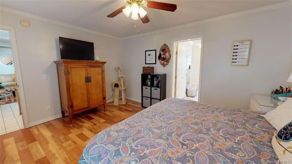 126 Spring Street Marion, NC 28752 - Photo 22 of 35 Gallery Image 22