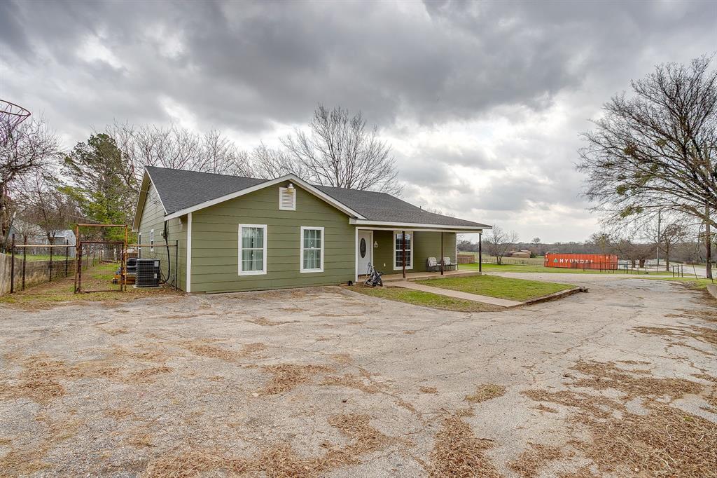 6260 Silver Creek Azle Road Azle, TX 76020 - Photo 29 of 40 a view of swimming pool with a yard