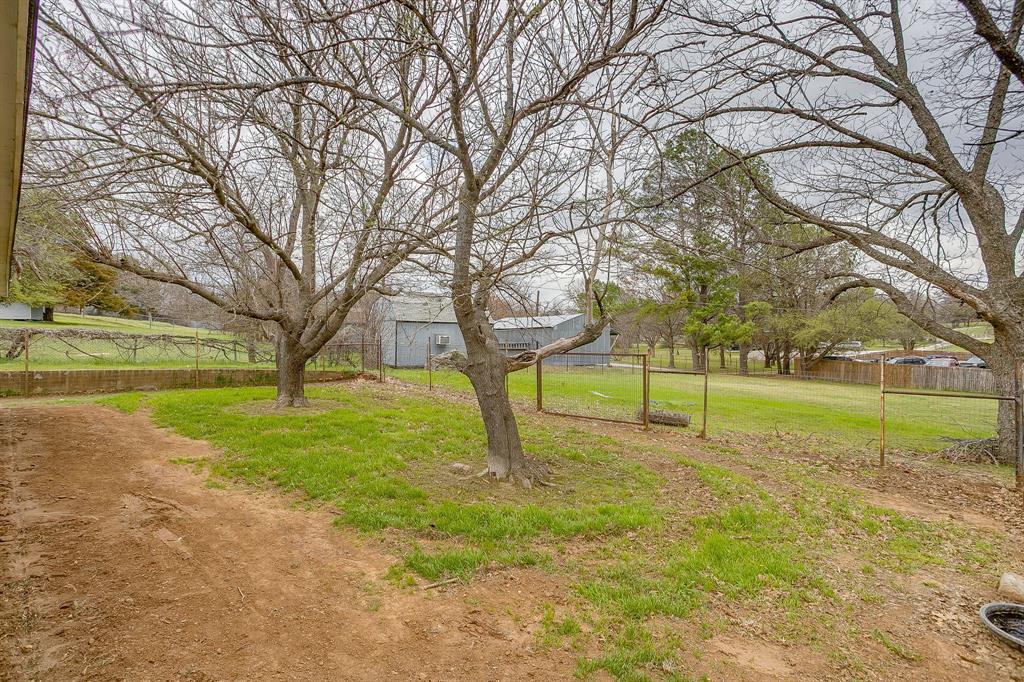 6260 Silver Creek Azle Road Azle, TX 76020 - Photo 36 of 40 a view of a park with a tree