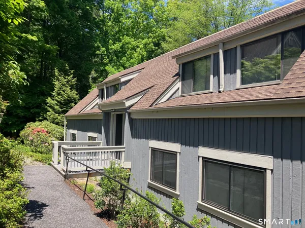 $215,000 | 343 Heritage Village, Unit D, Southbury, CT 06488