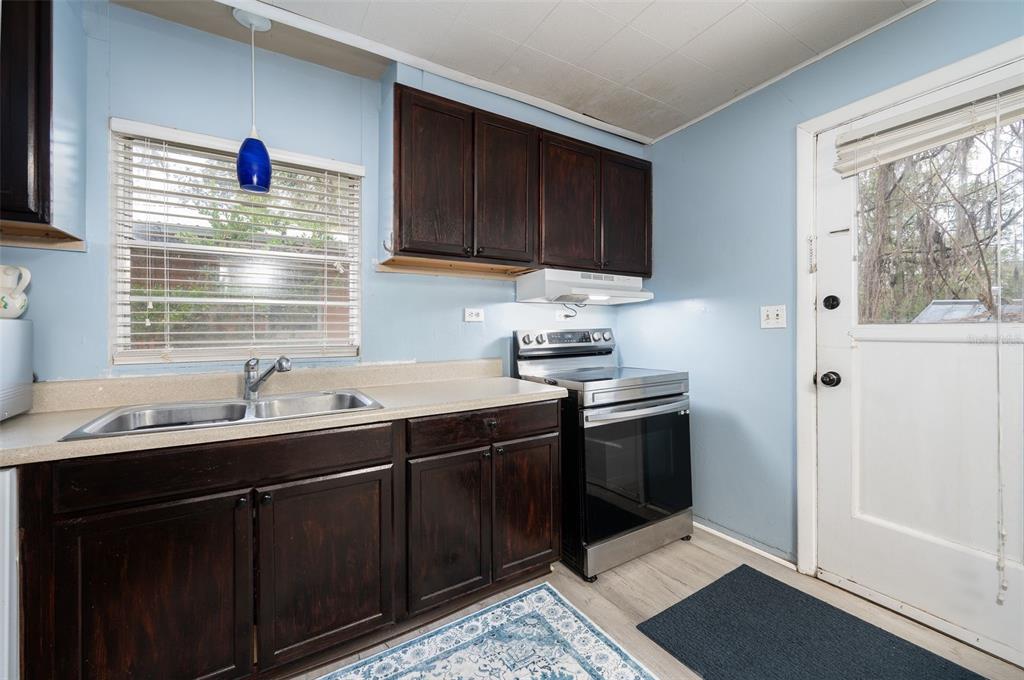 418 Northwest 27th Terrace Gainesville, FL 32607 - Photo 13 of 35