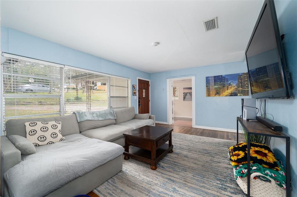 418 Northwest 27th Terrace Gainesville, FL 32607 - Photo 10 of 35