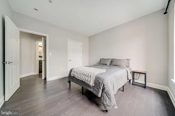 $444,900 | 801 South Greenbrier Street, Unit 113, Arlington, VA 22204