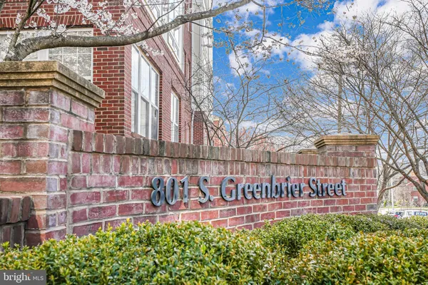 $444,900 | 801 South Greenbrier Street, Unit 113, Arlington, VA 22204