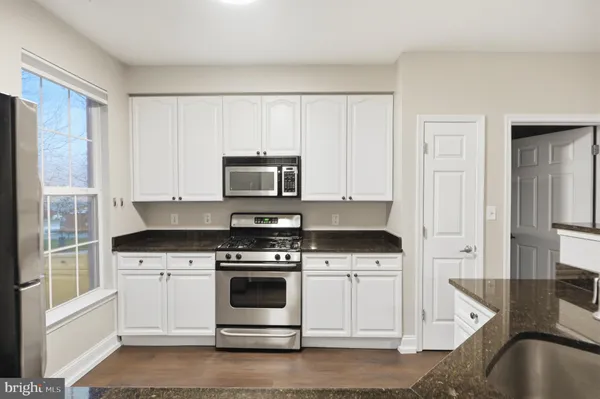$444,900 | 801 South Greenbrier Street, Unit 113, Arlington, VA 22204