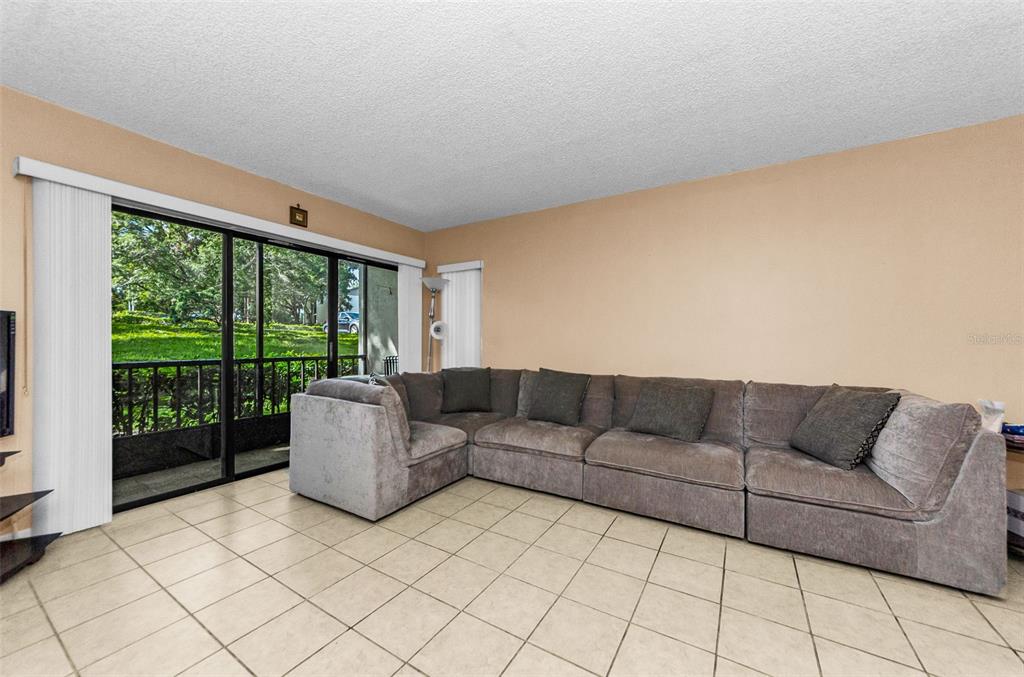 2575 Pine Ridge Way South, Unit E1 Palm Harbor, FL 34684 - Photo 6 of 25