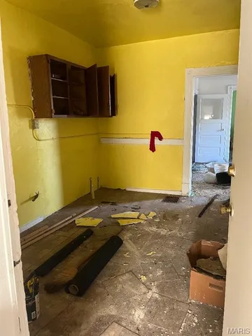 $19,000 | 1620 Missouri Avenue, East St. Louis, IL 62205