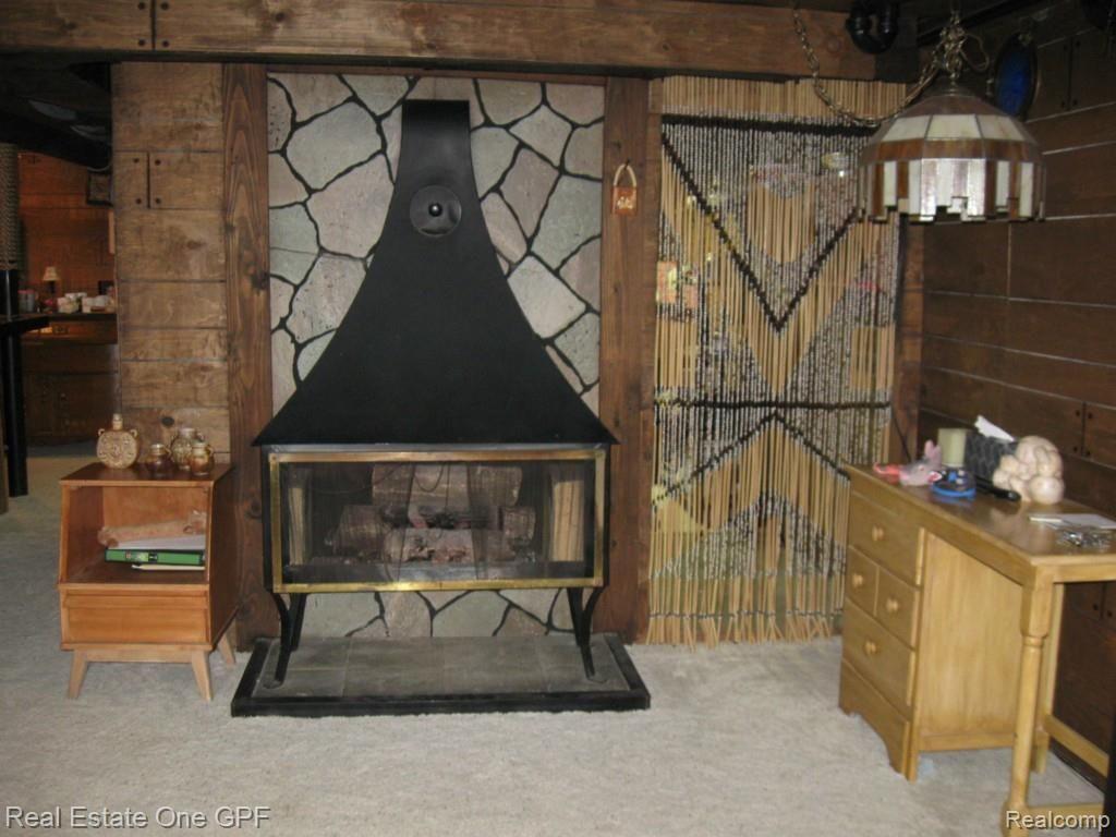1783 Oxford Road Grosse Pointe, MI 48236 - Photo 14 of 21 14 IMG_1497.jpg