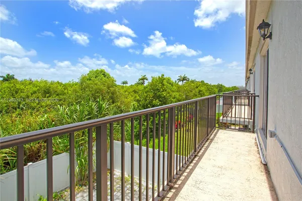 a view of a storage & utility room with washer and dryer