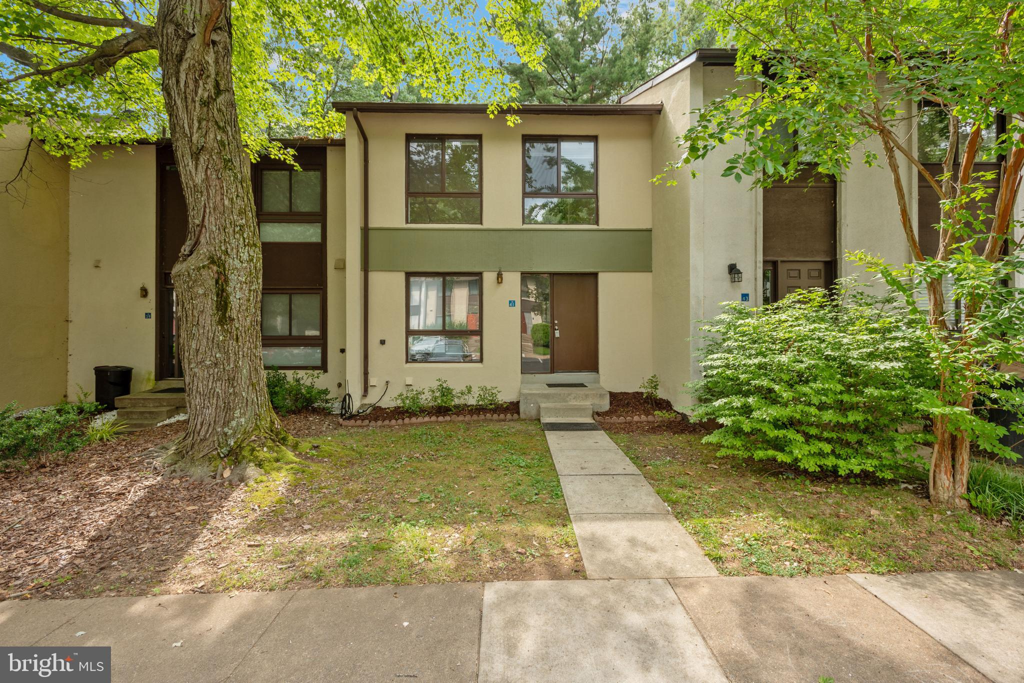11841 Coopers Court Reston, VA 20191 - Photo 1 of 36 Gallery Image 1