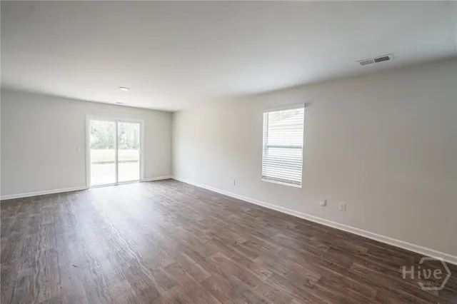 $2,700 | 459 Coconut Drive, Bloomingdale, GA 31302