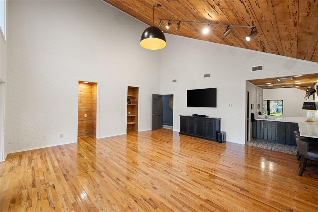 9116 Roberts Road Odessa, FL 33556 - Photo 15 of 94