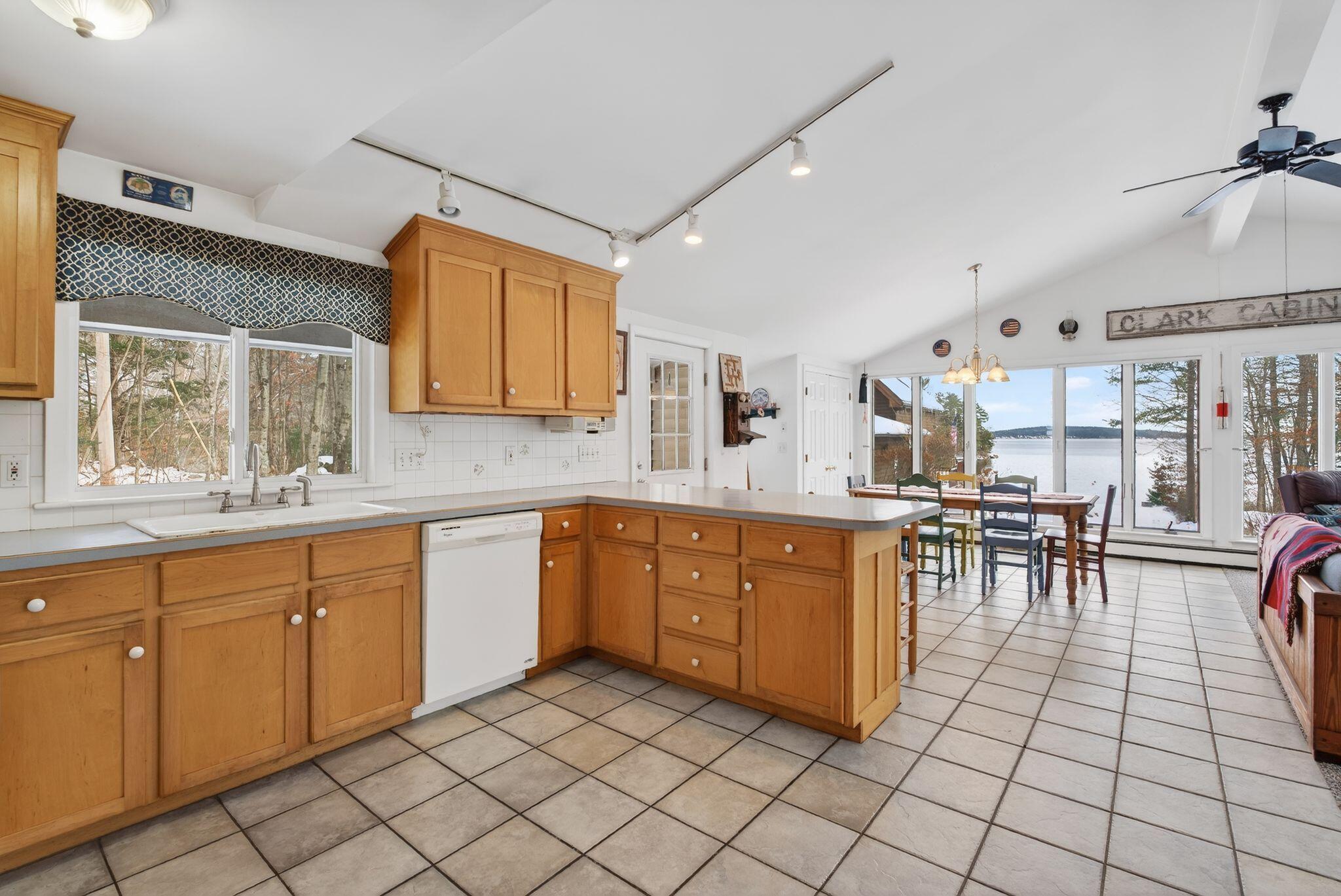 89 Shaw Road Raymond, ME 04071 - Photo 11 of 28 38_DSC06360