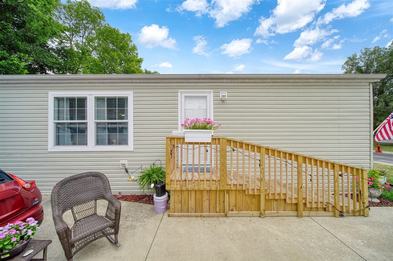 508 Rio Grande Drive Adrian, MI 49221 - Photo 4 of 38 Gallery Image 4