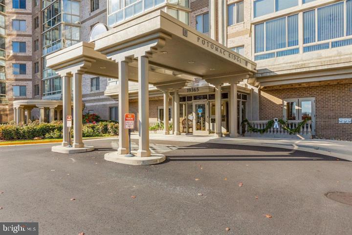 19365 Cypress Ridge Terrace, Unit 121 Leesburg, VA 20176 - Photo 23 of 31 Outside of Potomac Ridge Building