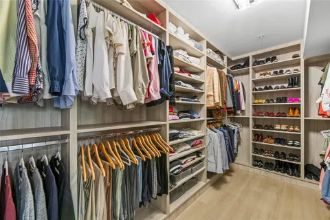 $1,295,000 | 2517 Northeast 18th Street, Fort Lauderdale, FL 33305