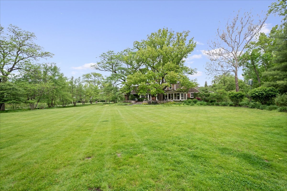 2080 Norfork Road Northfield, IL 60093 - Photo 47 of 50