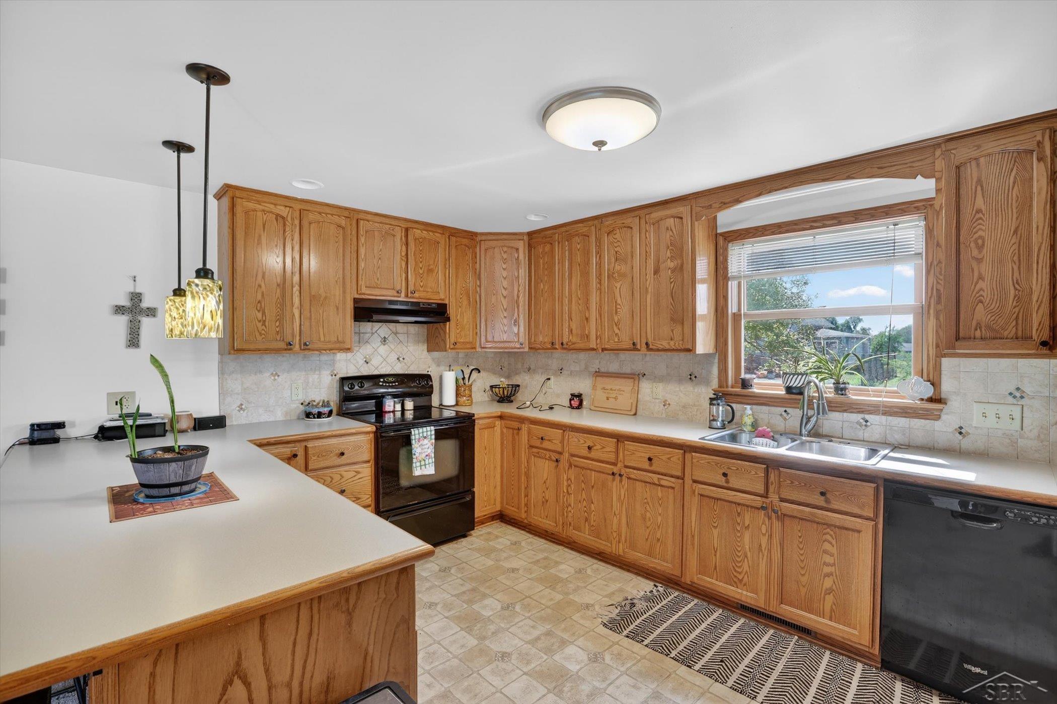 304 South 5th Street Sebewaing, MI 48759 - Photo 11 of 25
