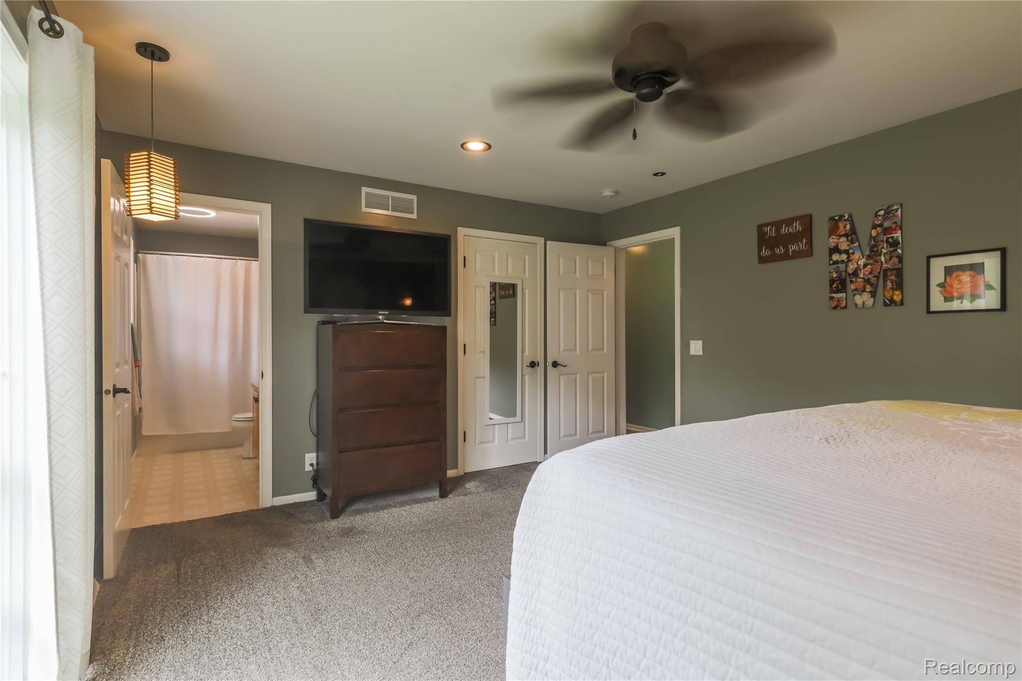 1345 North Portage Road Jackson, MI 49201 - Photo 23 of 55 1345 N Portage Rd Jackson MI-print-049-046-untitled 49 of 50-4200x2800-300dpi.jpg