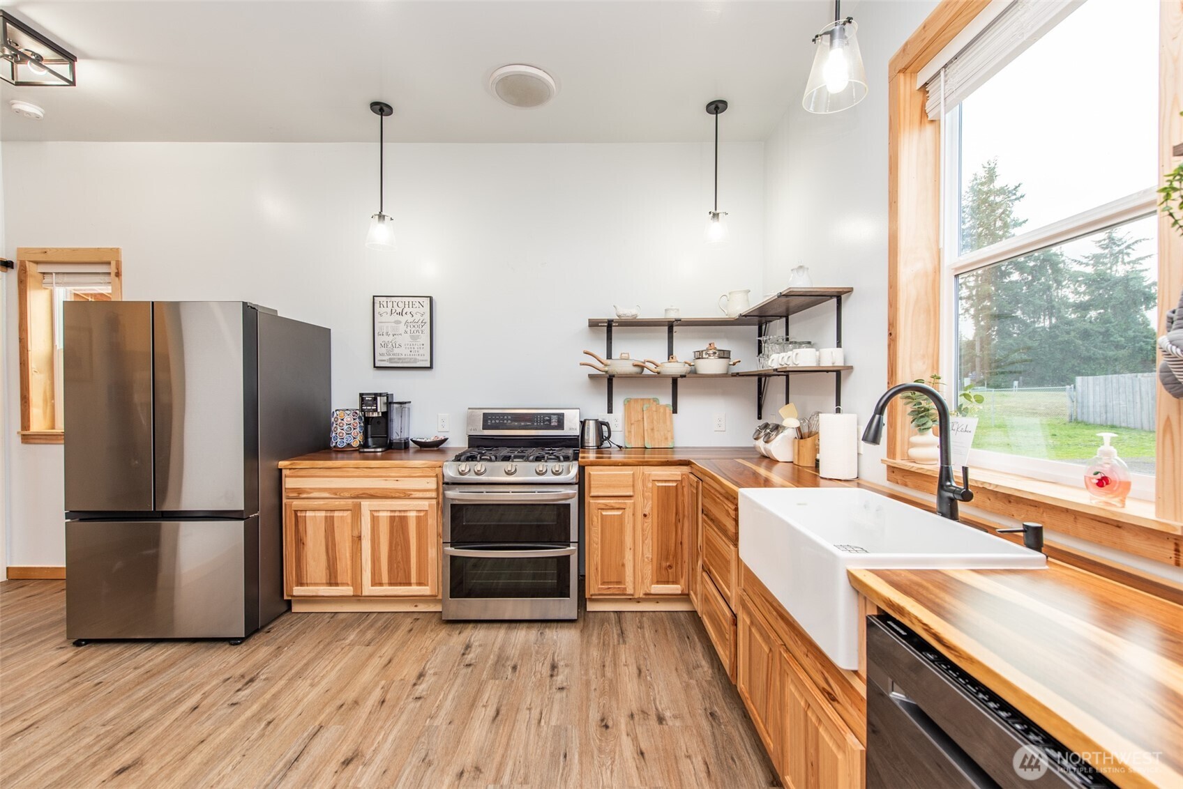 132 Milky Way Sequim, WA 98382 - Photo 8 of 40