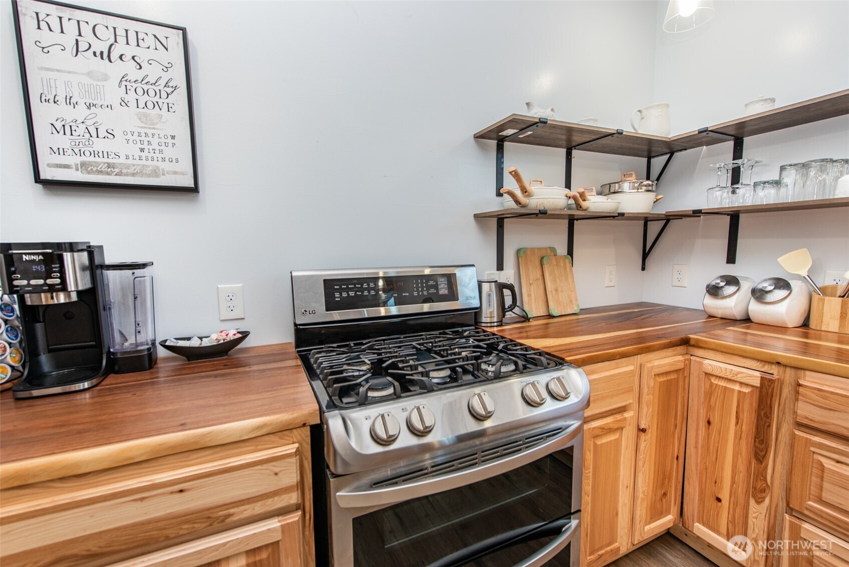 132 Milky Way Sequim, WA 98382 - Photo 9 of 40