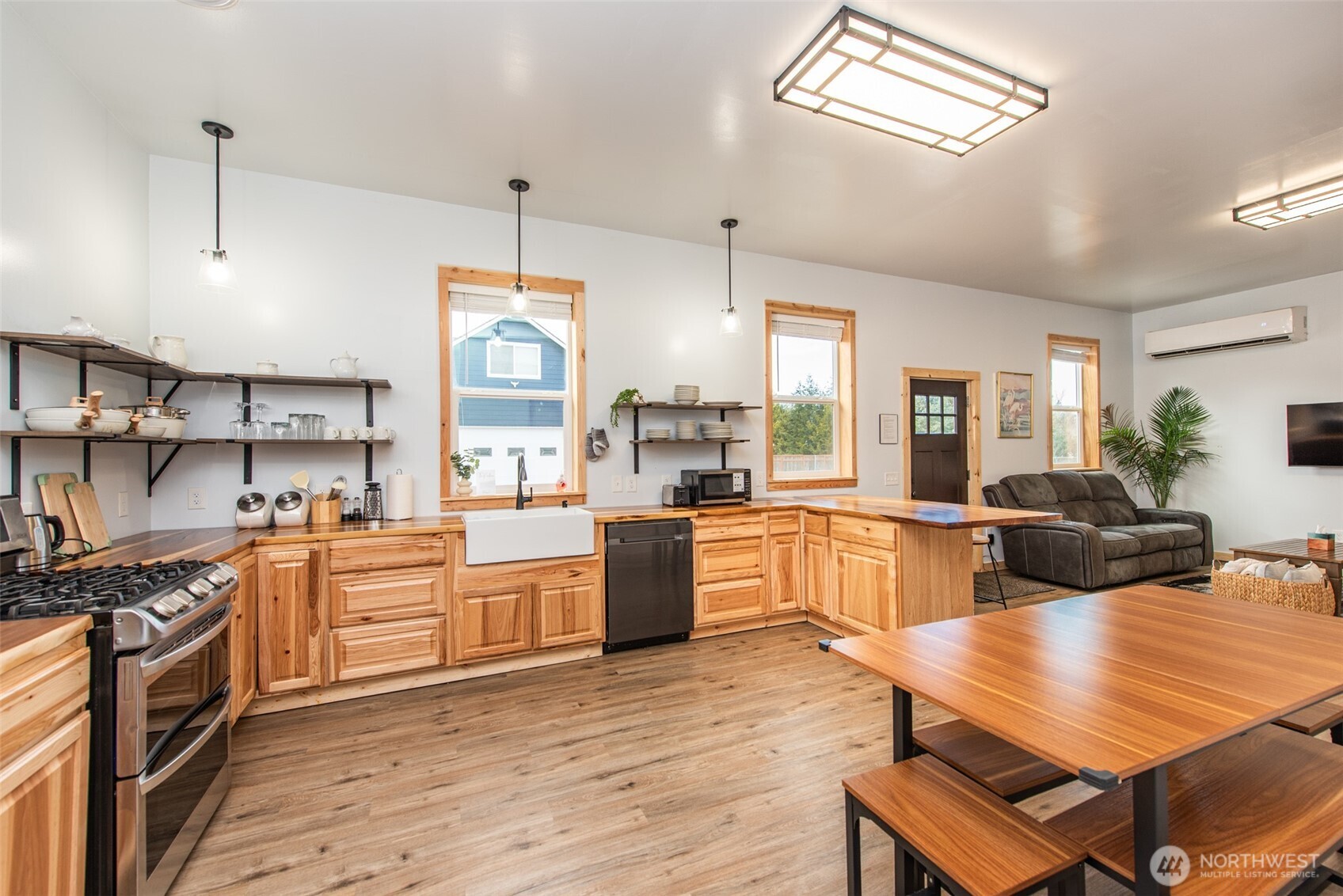 132 Milky Way Sequim, WA 98382 - Photo 10 of 40