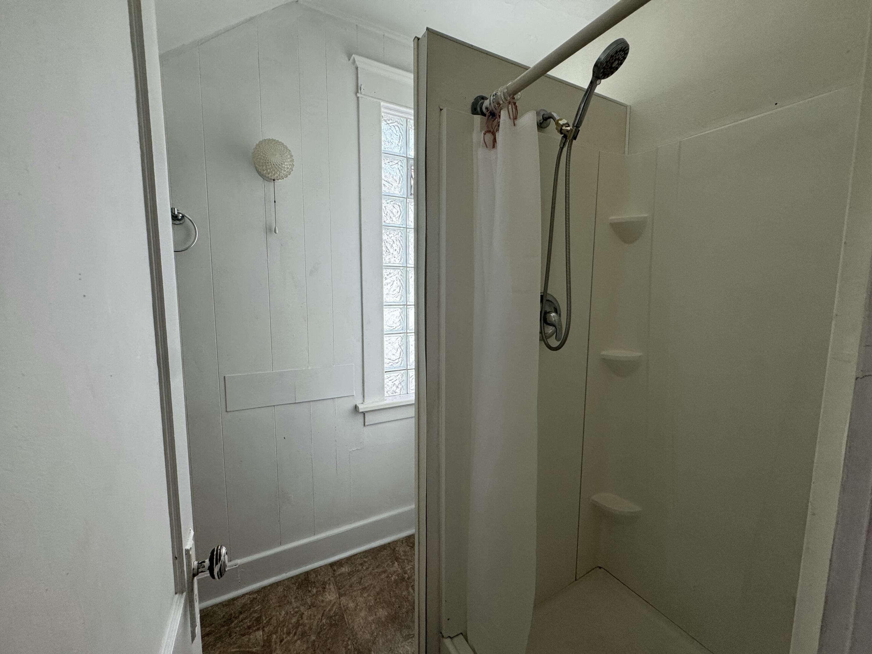 2451 South 9th Street, Unit 3 Milwaukee, WI 53215 - Photo 6 of 14 0BD9C174-088A-4C02-BBF3-78F00267F98D
