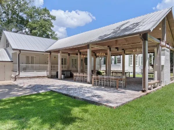 $549,000 | 304 3rd Street, Osyka, MS 39657